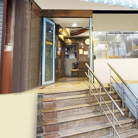 Super Hotel O Padmavathi Puram Near Railway Station Tirupati Exterior photo