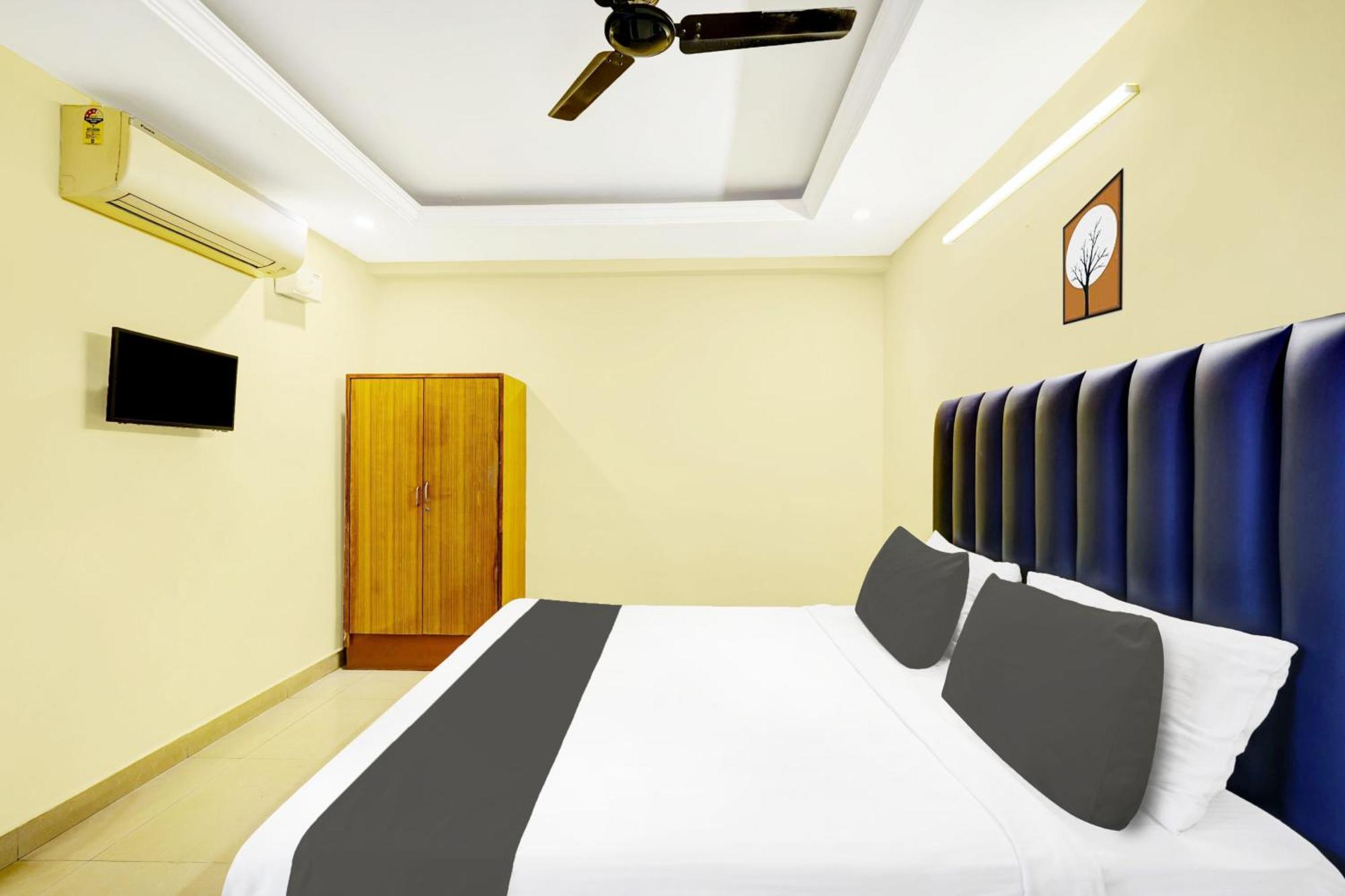 Super Hotel O Padmavathi Puram Near Railway Station Tirupati Exterior photo