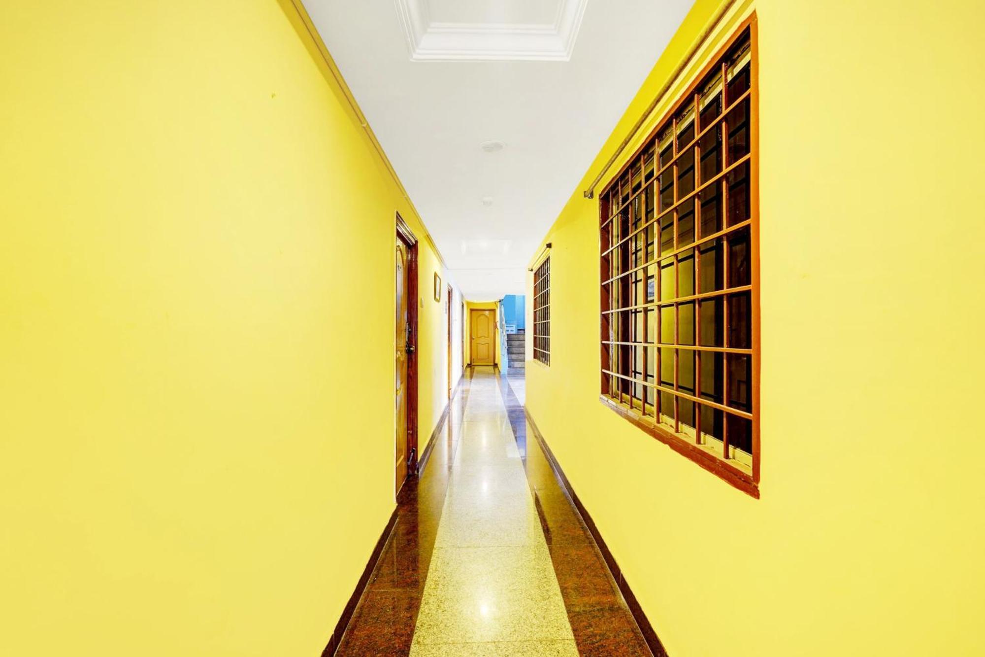 Super Hotel O Padmavathi Puram Near Railway Station Tirupati Exterior photo